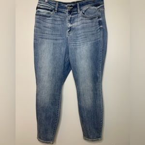 Judy Blue High Rise Relaxed Fit Size 16W